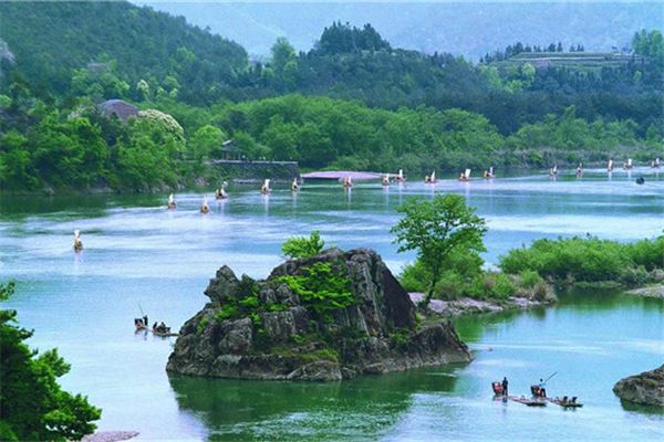 海中湖景区