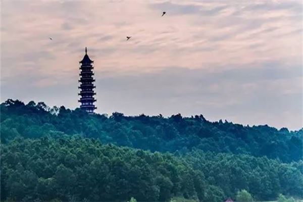 南京灵岩山风景区