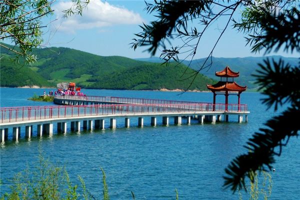 莲花湖大坝风景区