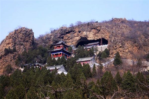 葫芦岛灵山寺