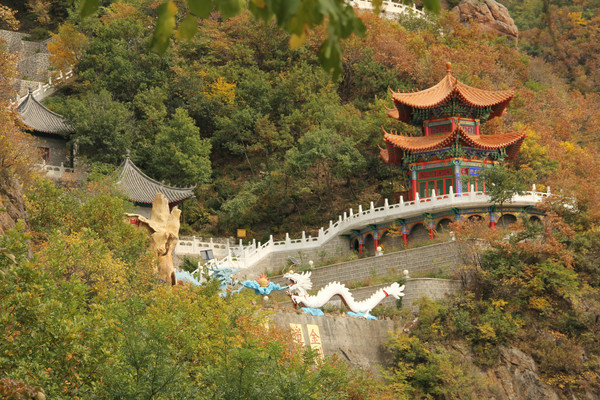 龙峰寺