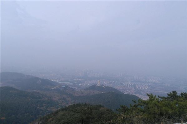 卢医山风景区