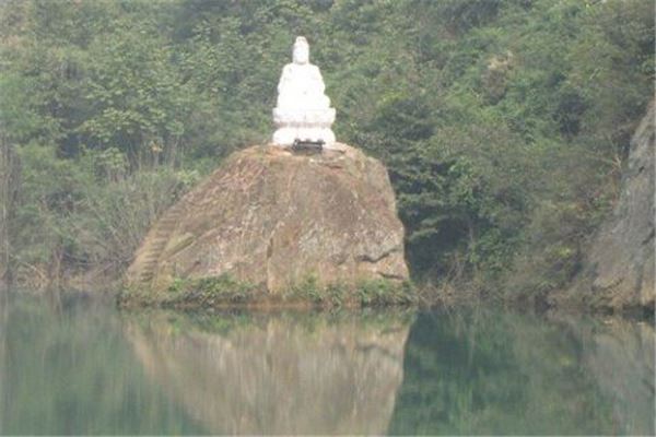 鸣凤山风景区