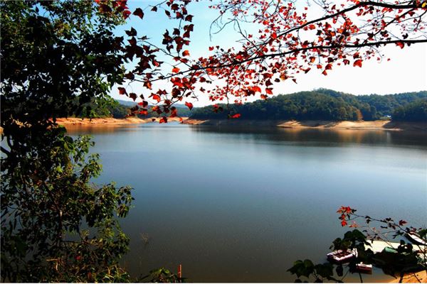 潭湖风景区