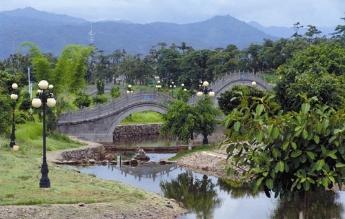 瑞丽江广场