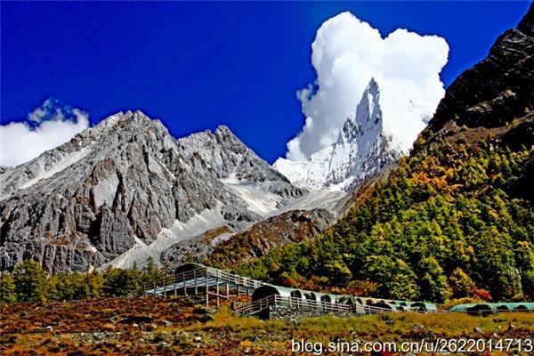 扎呷神山