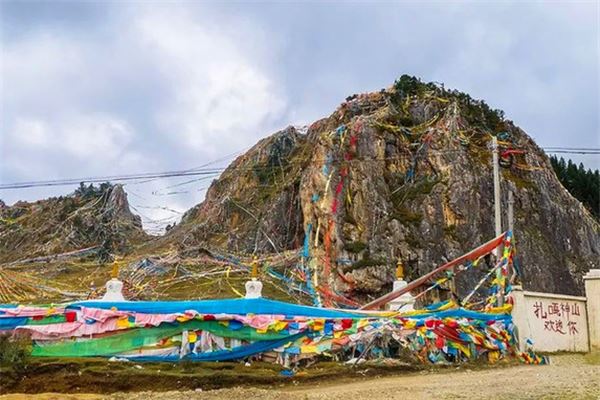 扎依扎嘎神山