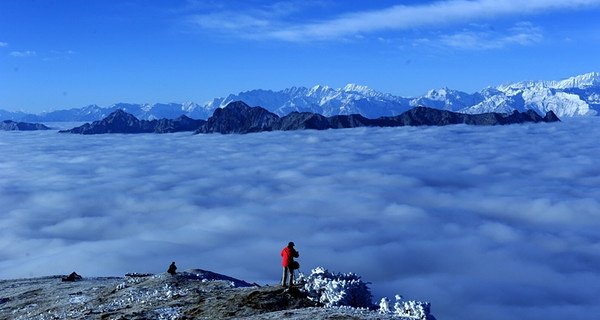 牛背山