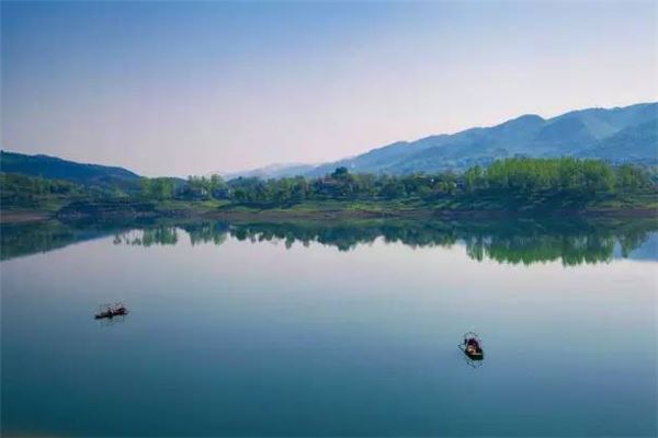 天池湖景区