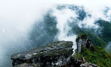 象耳山