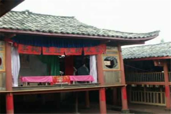 岳飞后裔精忠祠