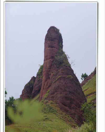 公母山金牛潭旅游风景区