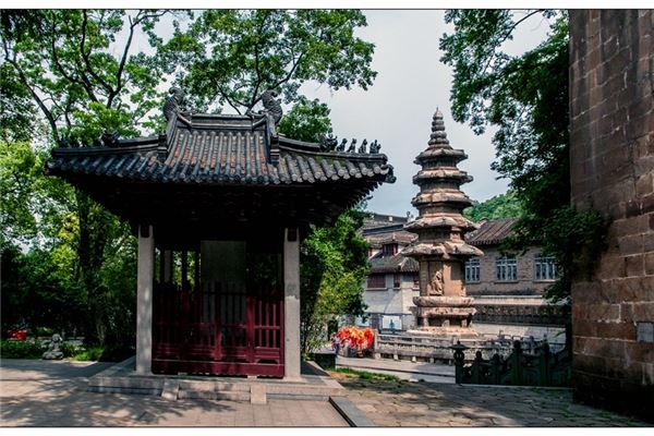 栖霞古寺