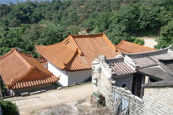 马嘶岩寺