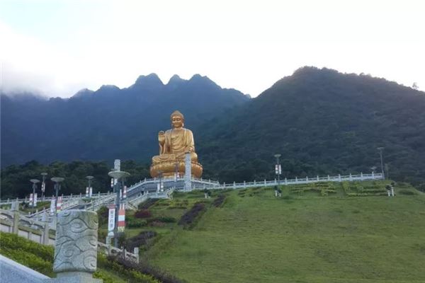 莲花山旅游风景区