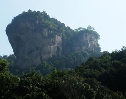 花岩溪狮子岩