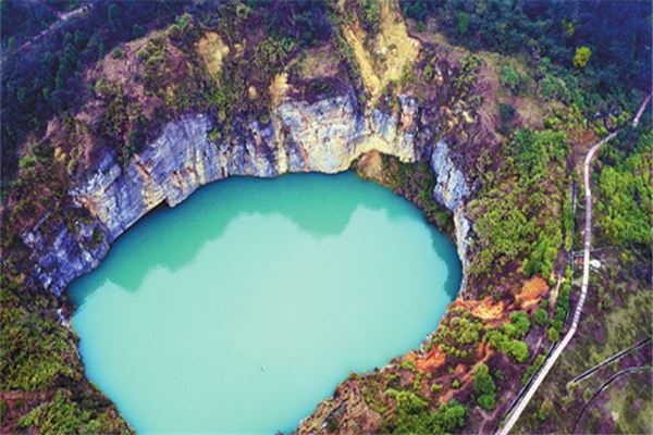 金霞山