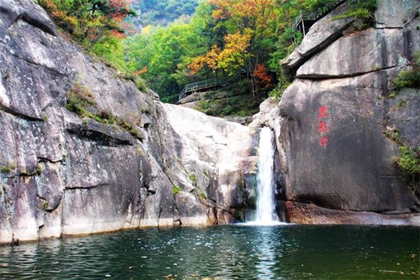 黑龙潭风景区