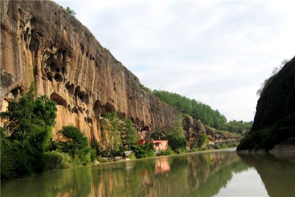 寻乌青龙岩风景区