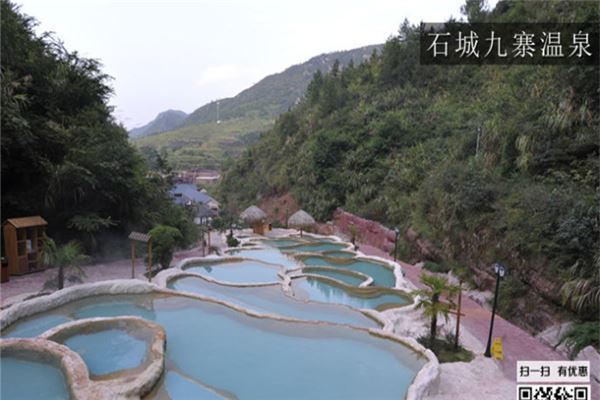 南迳镇热水湖温泉