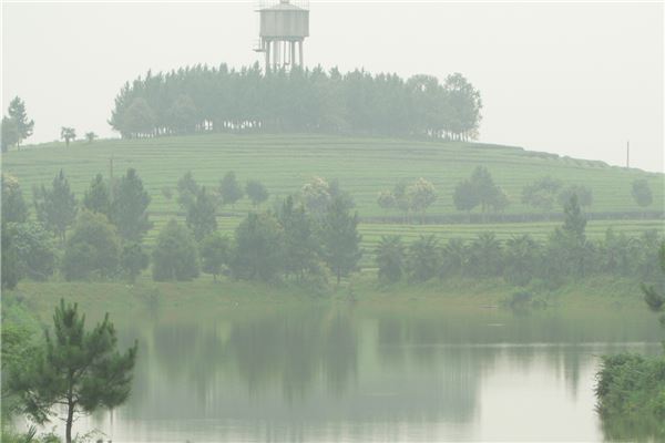 黄马白虎岭风景区