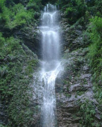 龙涎瀑