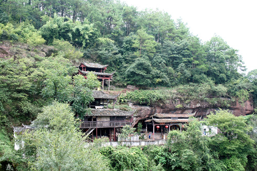 三叠岩风景区